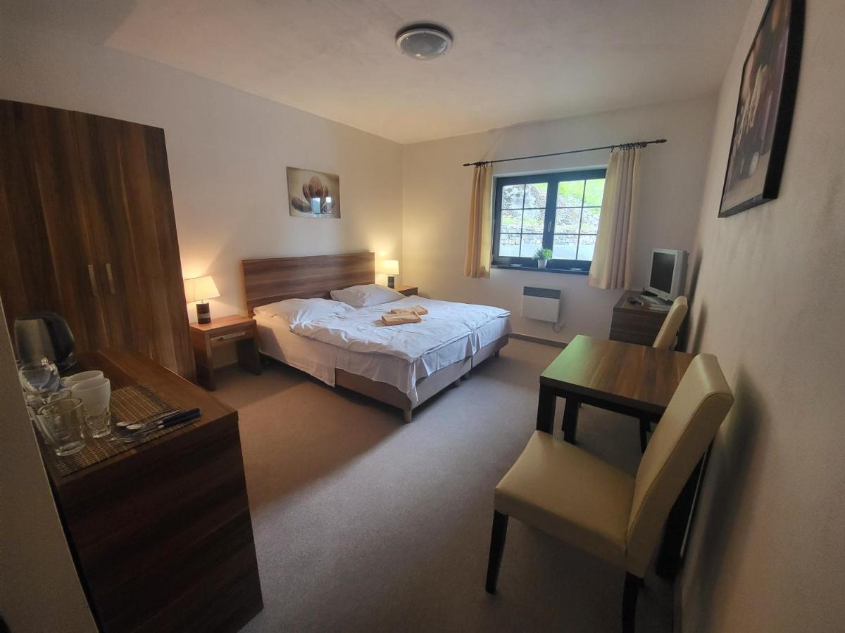 Apartmany Olivia A Olympia Liptov Ruzomberok Bagian luar foto